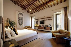 Palazzo Serpe Suites near Colosseum