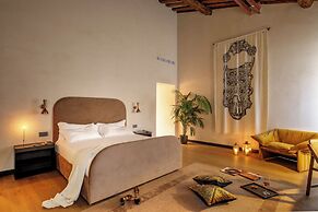 Palazzo Serpe Suites near Colosseum