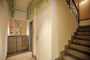 Palazzo Serpe Suites near Colosseum