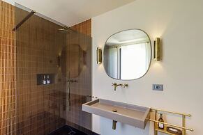 Palazzo Serpe Suites near Colosseum
