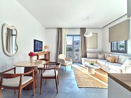 Parousia Luxury Apartments