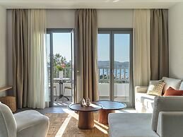 Parousia Luxury Apartments