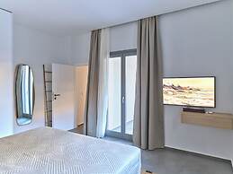 Parousia Luxury Apartments