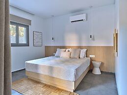 Parousia Luxury Apartments