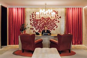 MYTHIC SANA Downtown Suites - New Opening