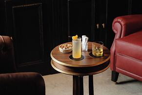 MYTHIC SANA Downtown Suites - New Opening