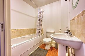 Blue Cedar Apartment