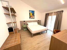5 Terre hub suite
