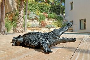 007 Villa Deva in Cannes