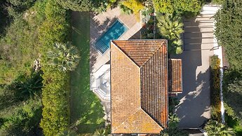 007 Villa Deva in Cannes