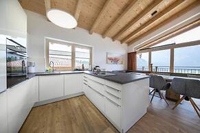 Chalet With Ski Access, Neukirchen