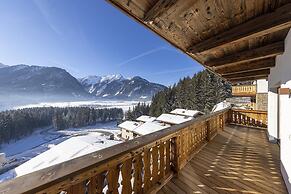 Chalet With Ski Access, Neukirchen