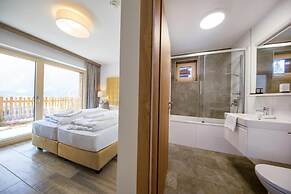 Chalet With Ski Access, Neukirchen