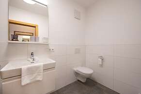 Chalet With Ski Access, Neukirchen