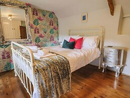 Upper Cottage