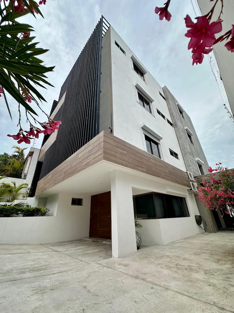 Pachamaya Executive Suites