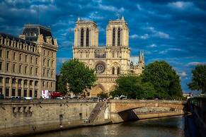 Le Balcon de Notre Dame