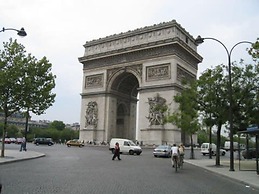 Le Triomphe Elysees - Ternes