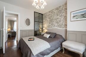 Le Triomphe Elysees - Ternes