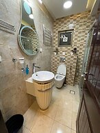 Al-burj Apart at 7th Circle 208