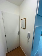 We Live In R - Suite 101