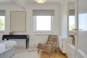 Coastline Arrabida Villa by Cadenzalux