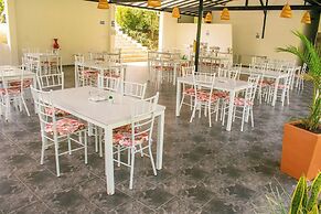 HOTEL JARDIN DEL RIO