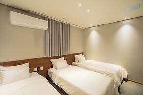 The Square Hostel Jongno