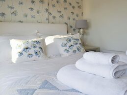 Plas Lodge