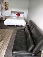 2 double and 1 sofa beds chalet 7D