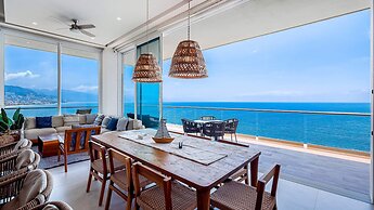 Oceanview Luxury 4BR Penthouse