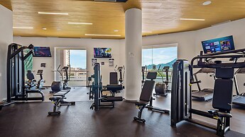 Oceanview Luxury 4BR Penthouse