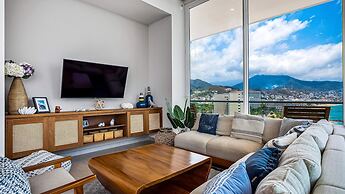 Oceanview Luxury 4BR Penthouse