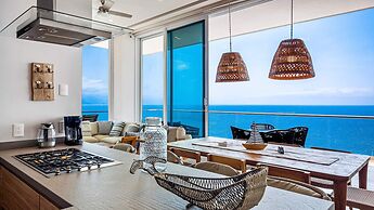 Oceanview Luxury 4BR Penthouse