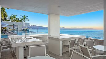 Oceanview Luxury 4BR Penthouse
