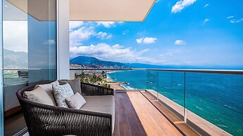 Oceanview Luxury 4BR Penthouse