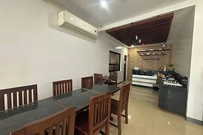 Yellowbell Hotel
