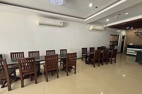Yellowbell Hotel