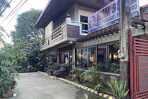 Mom Shie'S Apartelle