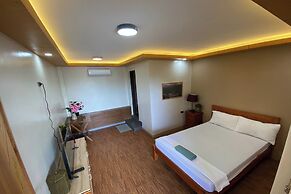 Mom Shie'S Apartelle