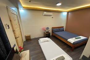Mom Shie'S Apartelle