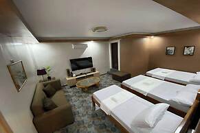 Mom Shie'S Apartelle