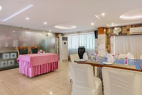 Treebo Premium Vinnie - Near Airport