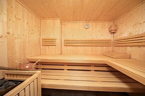 Chalet With Sauna Near Ski Bus