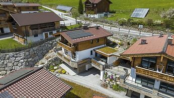 Chalet With Sauna Near Ski Bus