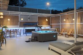 Porfyra Suite 1