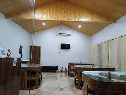 Blue Sheep Resort & Restaurant