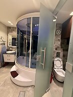 Charming Amman Apartment With Modern Amenities