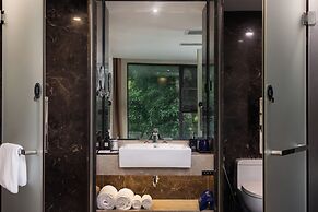 CNHOL RADIENT HOTEL