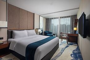 CNHOL RADIENT HOTEL